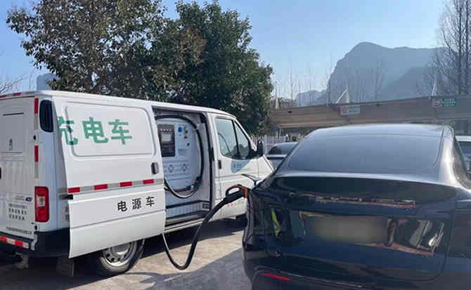 平邑汽车搭电